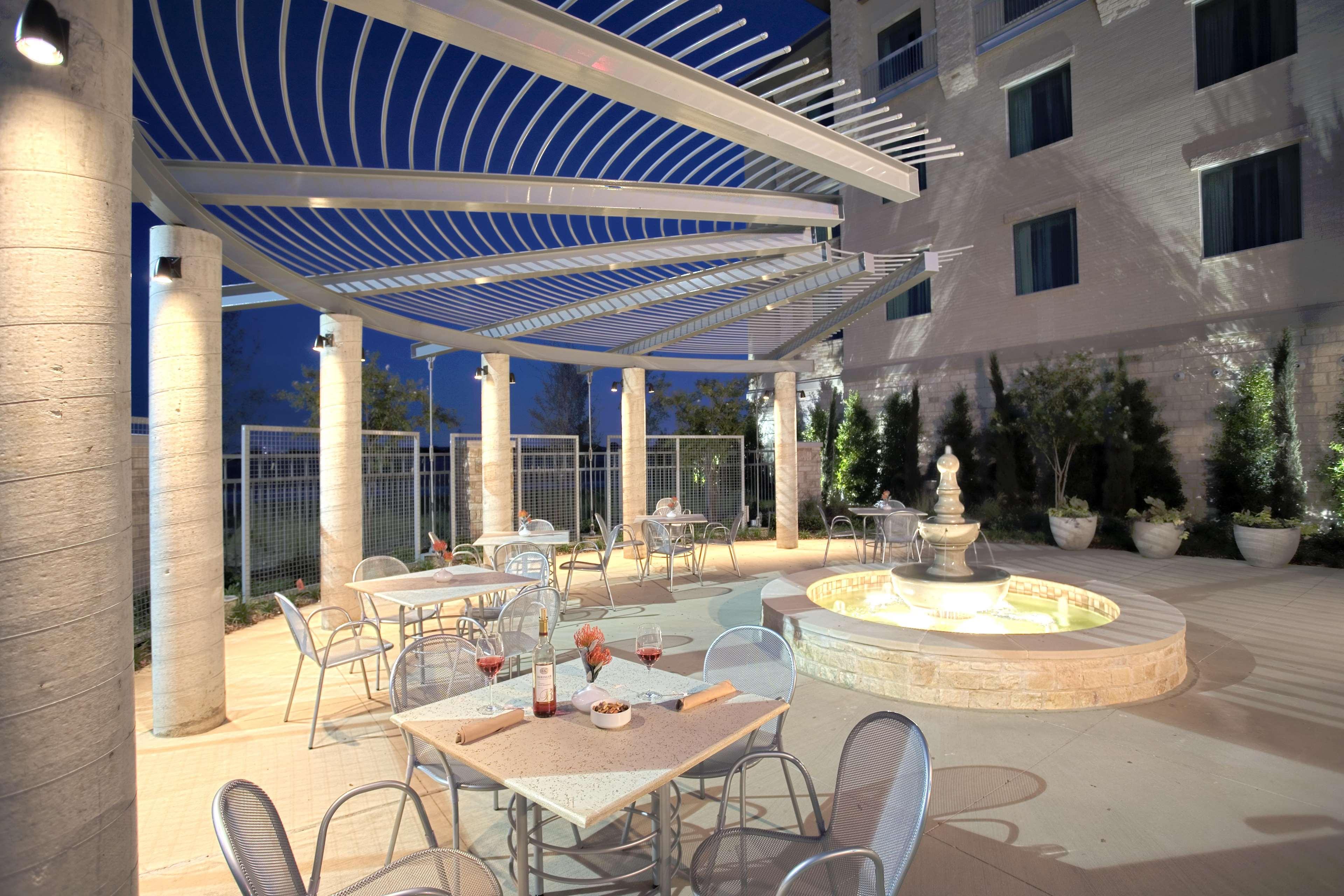 Hilton Garden Dallas Hotel