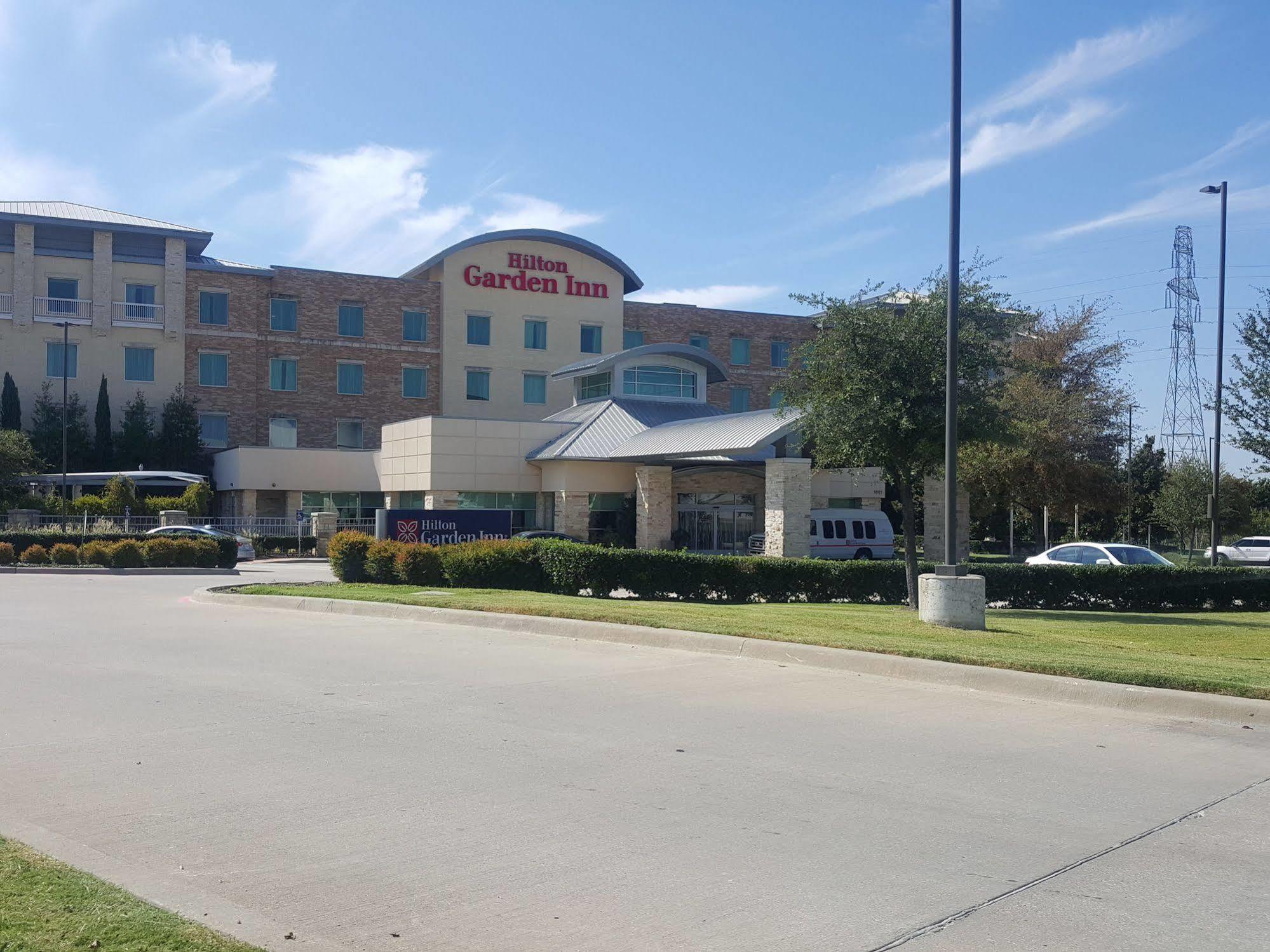 Hilton Garden Dallas Hotel